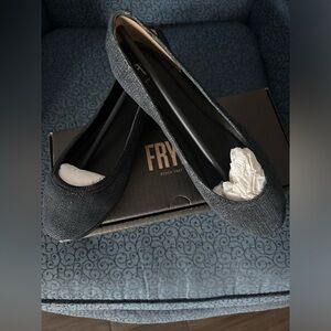 Frye Carson Ballet flat size 9M in denim NWT
